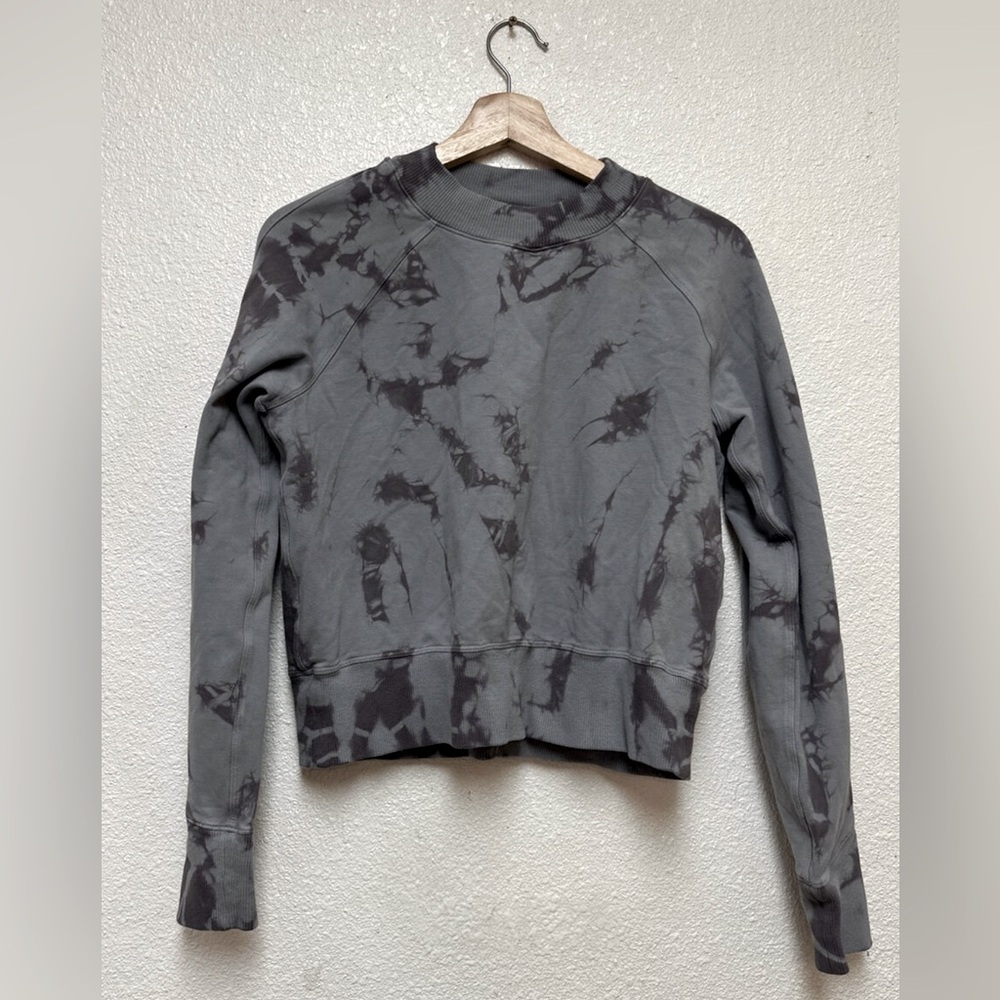 LULU LEMON cropped sweatshirt